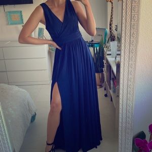 Lulus navy blue size 4 maxi dress